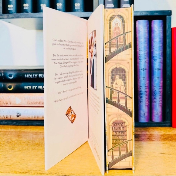 Fairyloot Exclusive Edition KATABASIS by R. F. Kuang - Picture 4 of 12